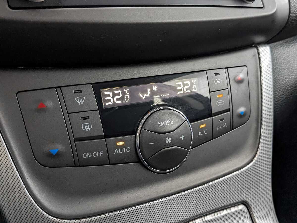 Nissan Sentra б/у, 2014, Механическая. Фото: #20