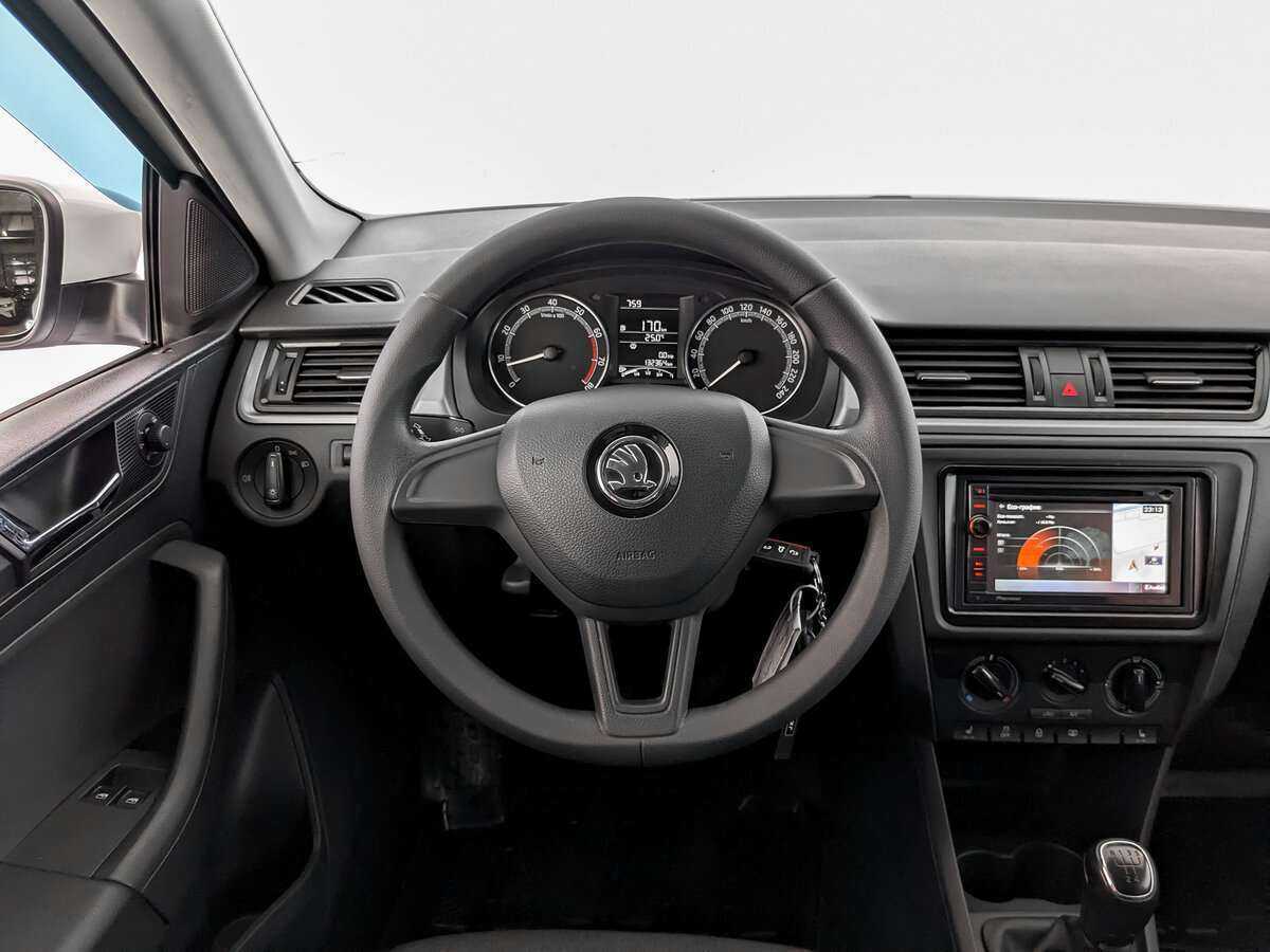 Skoda Rapid б/у, 2017, Механическая. Фото: #16