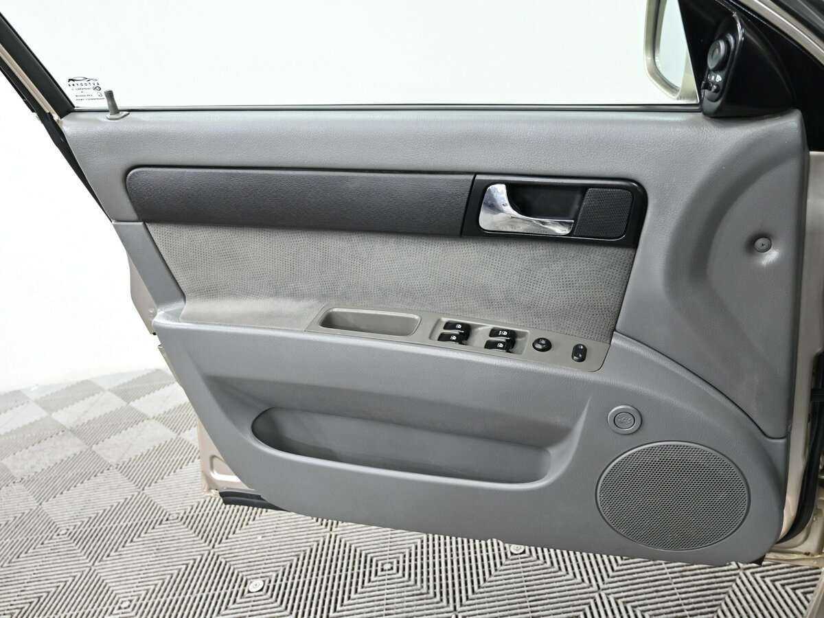 Daewoo Gentra б/у, 2014, Автоматическая. Фото: #9
