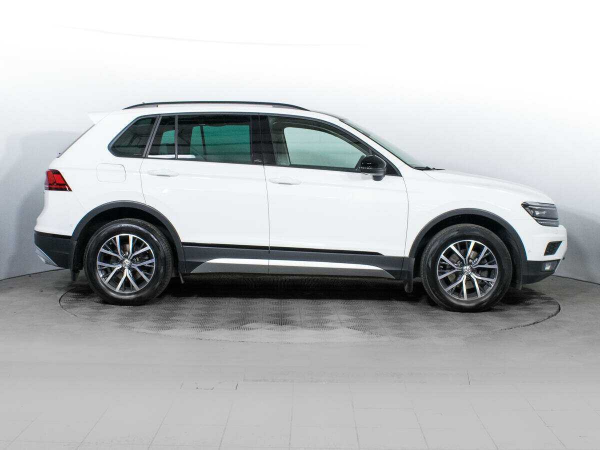 Volkswagen Tiguan б/у, 2020, Роботизированная. Фото: #3
