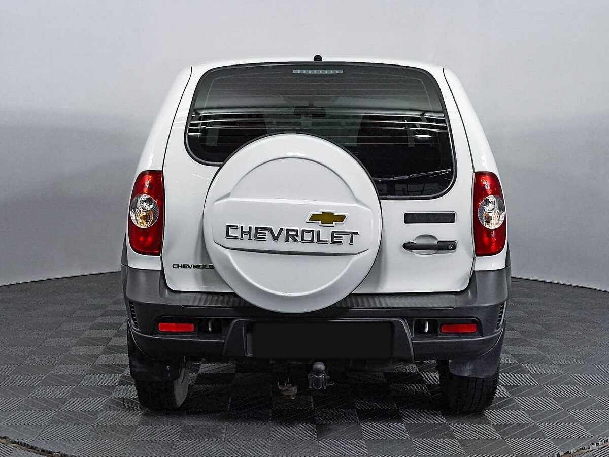 Chevrolet Niva б/у, 2016, Механическая. Фото: #4