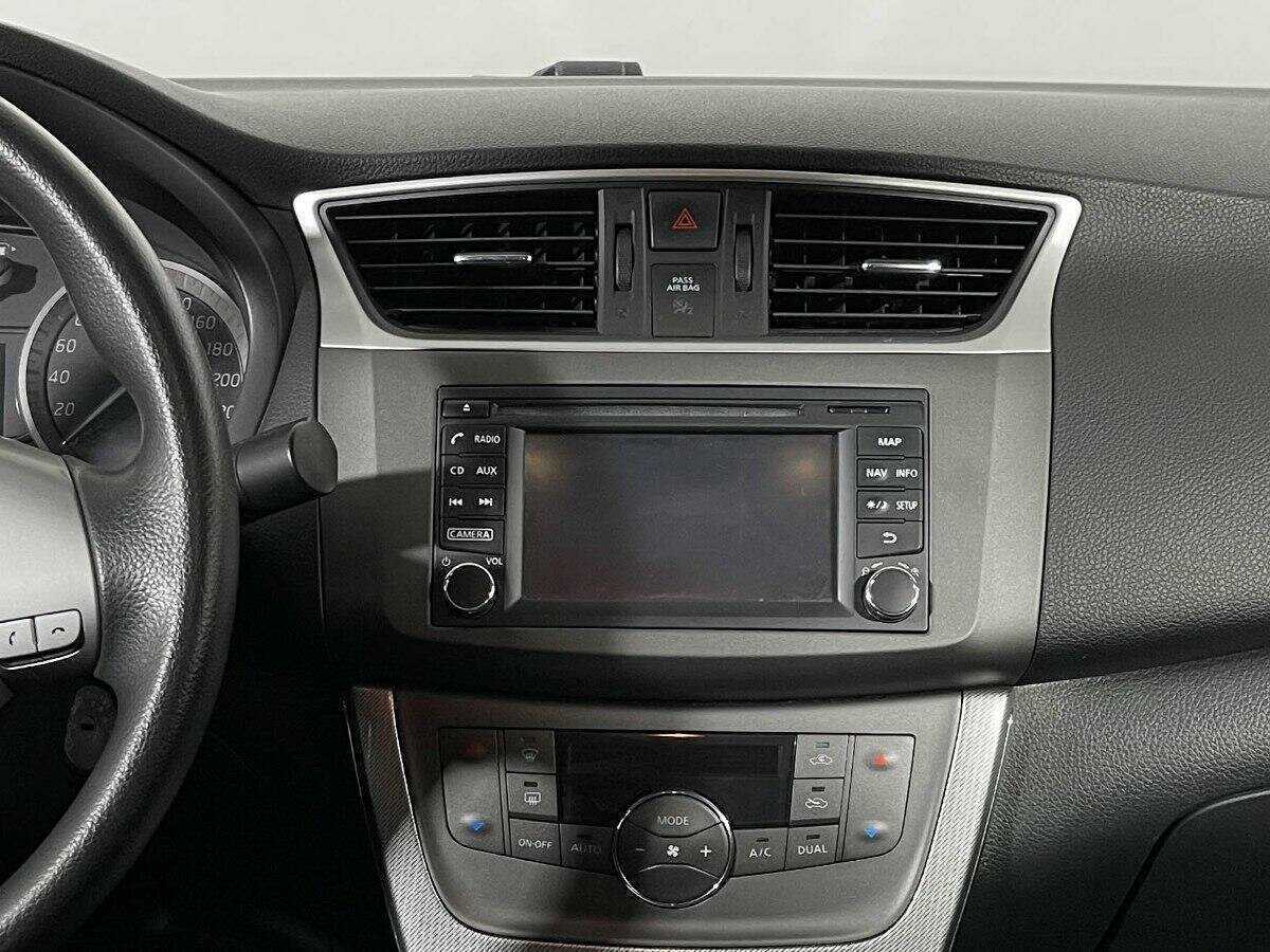 Nissan Sentra б/у, 2015, Механическая. Фото: #11