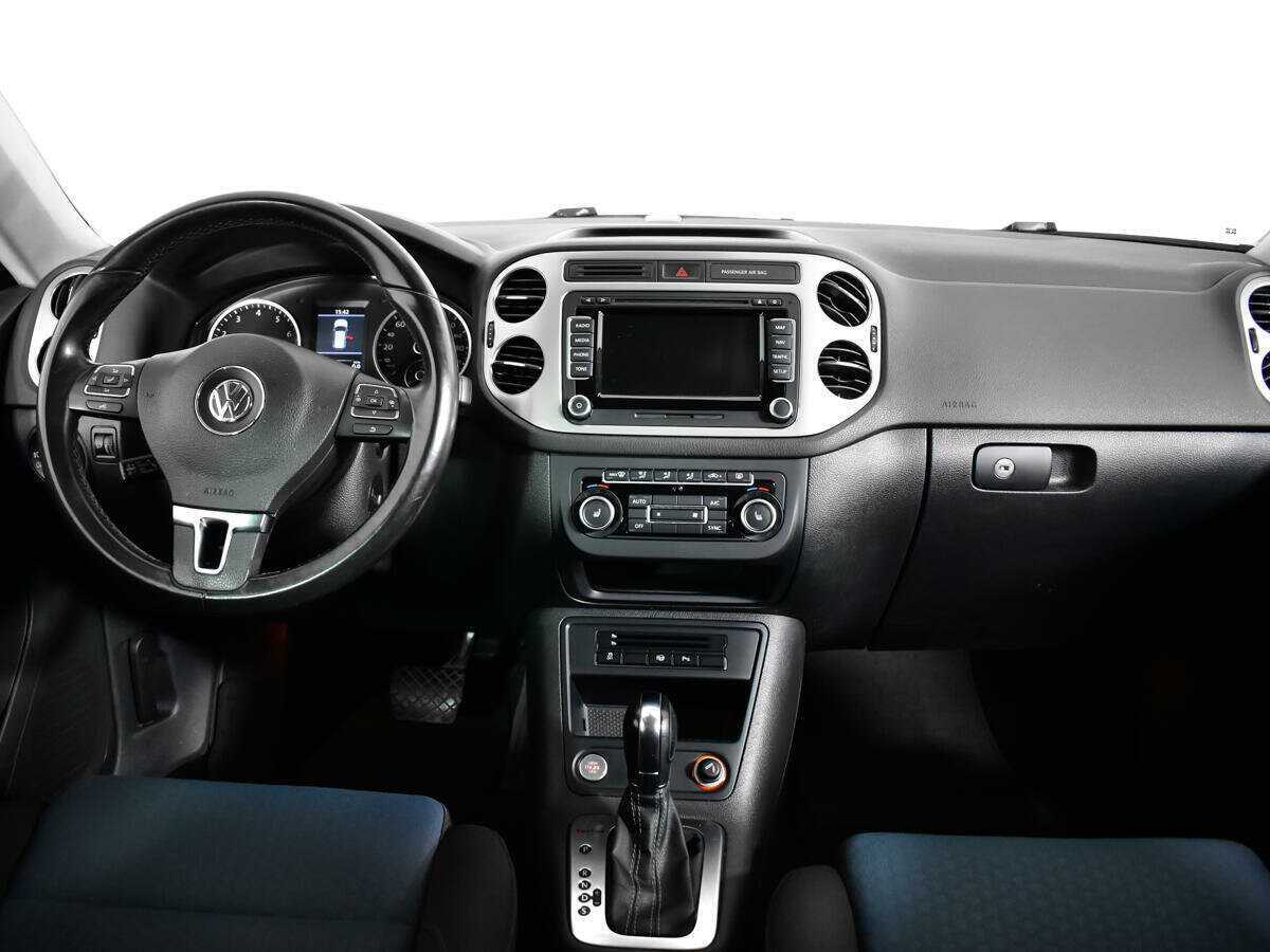 Volkswagen Tiguan б/у, 2013, Автоматическая. Фото: #11