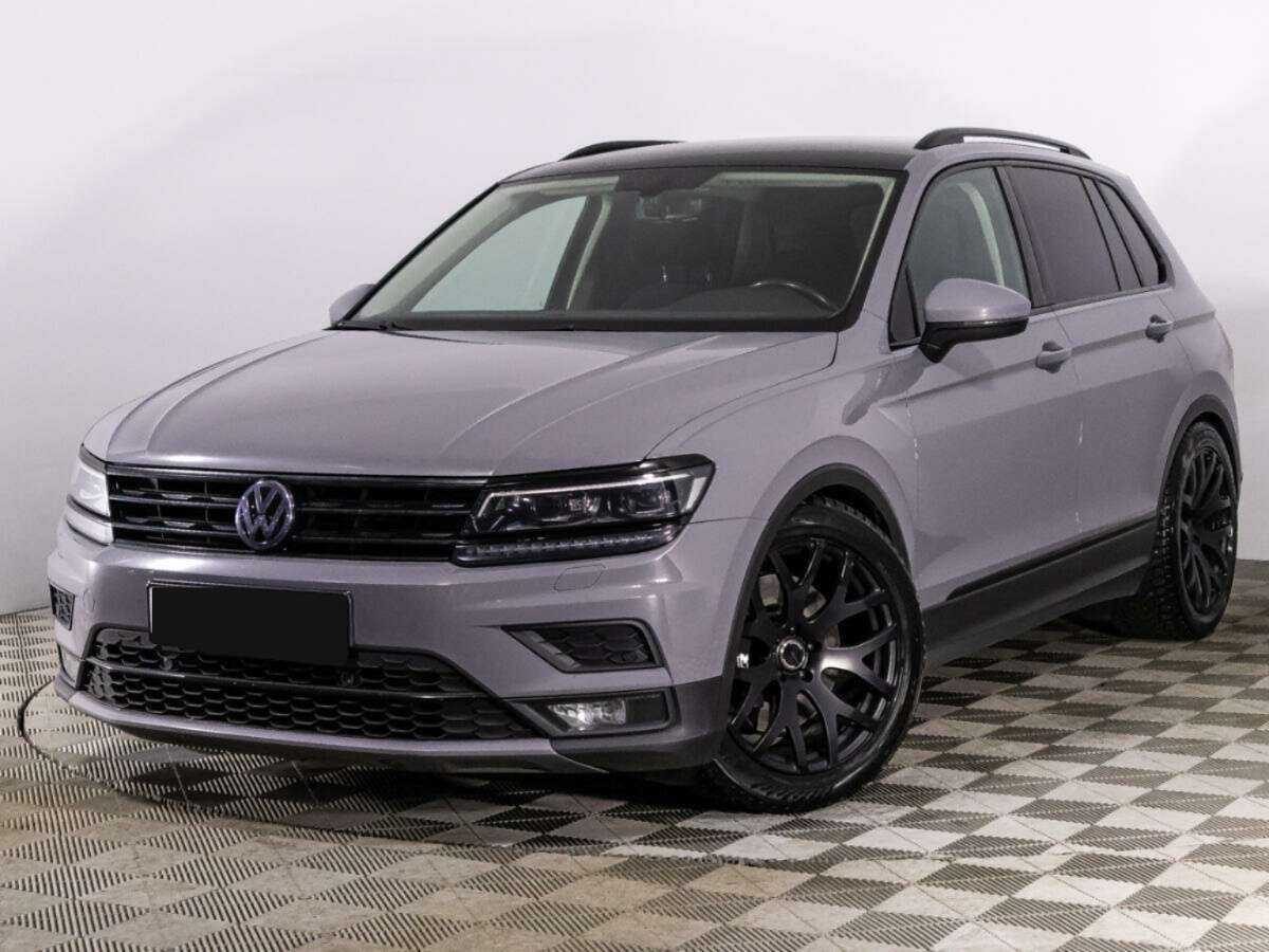 Volkswagen Tiguan б/у, 2018, Роботизированная. Посмотреть фото