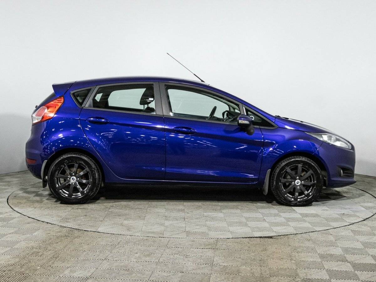 Ford Fiesta б/у, 2015, Механическая. Фото: #3