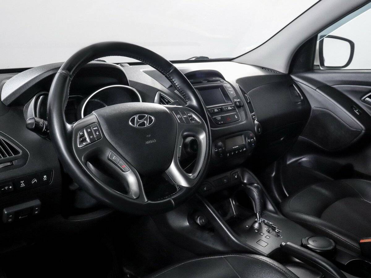 Hyundai ix35 б/у, 2014, Автоматическая. Фото: #11