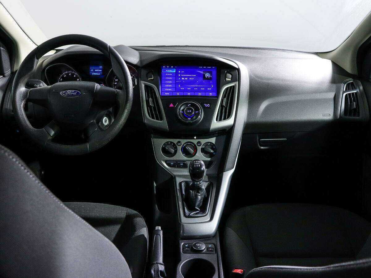 Ford Focus б/у, 2012, Механическая. Фото: #11