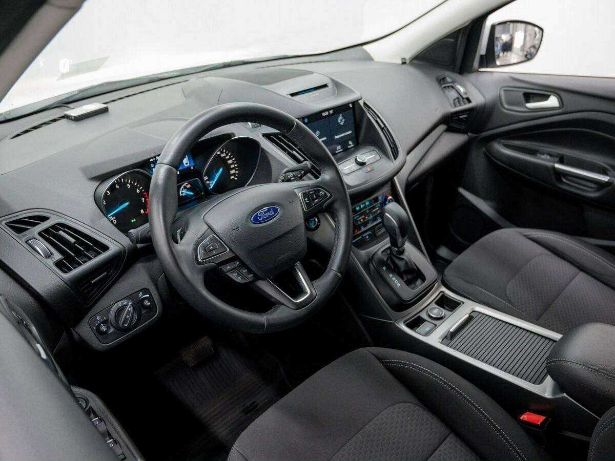 Ford Kuga б/у, 2017, Автоматическая. Фото: #13