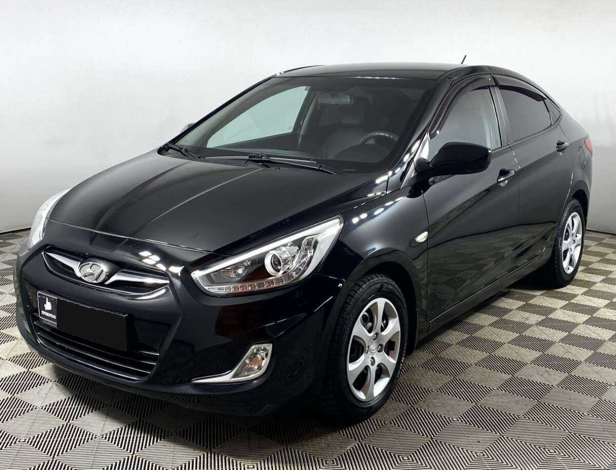 Hyundai Solaris б/у, 2013, Механическая. Посмотреть фото