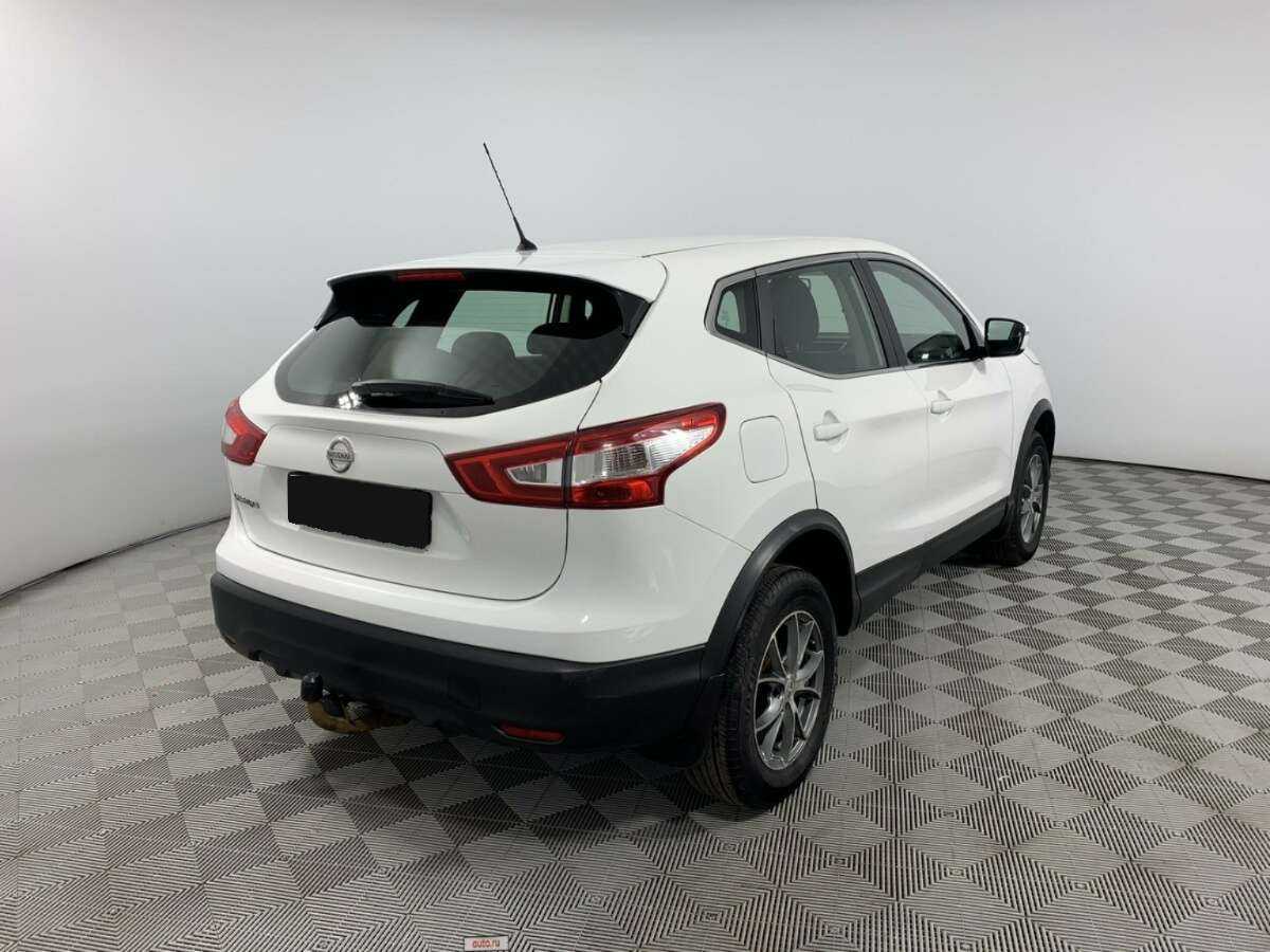 Nissan Qashqai б/у, 2015, Механическая. Фото: #3