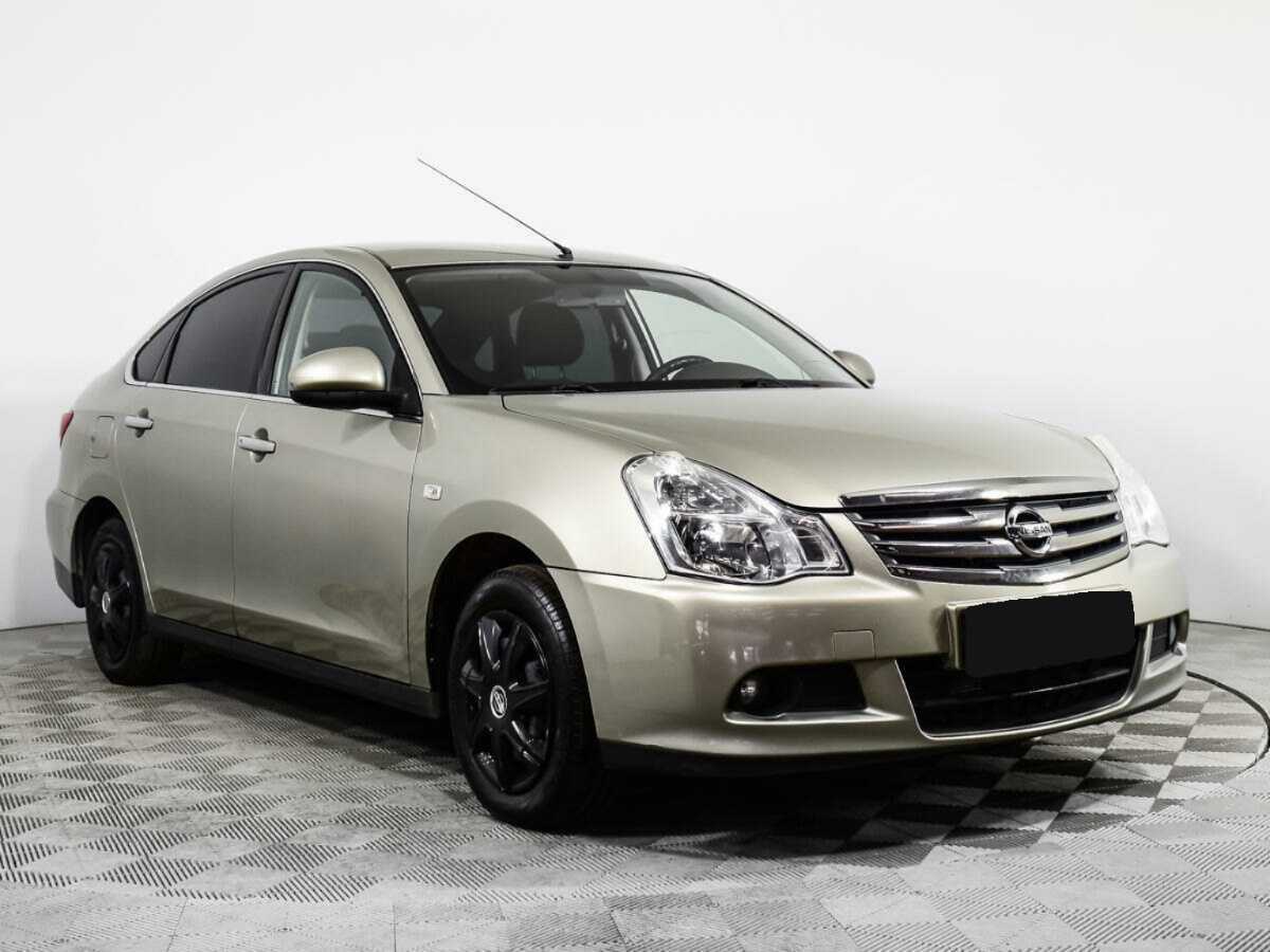 Nissan Almera б/у, 2013, Механическая. Фото: #2