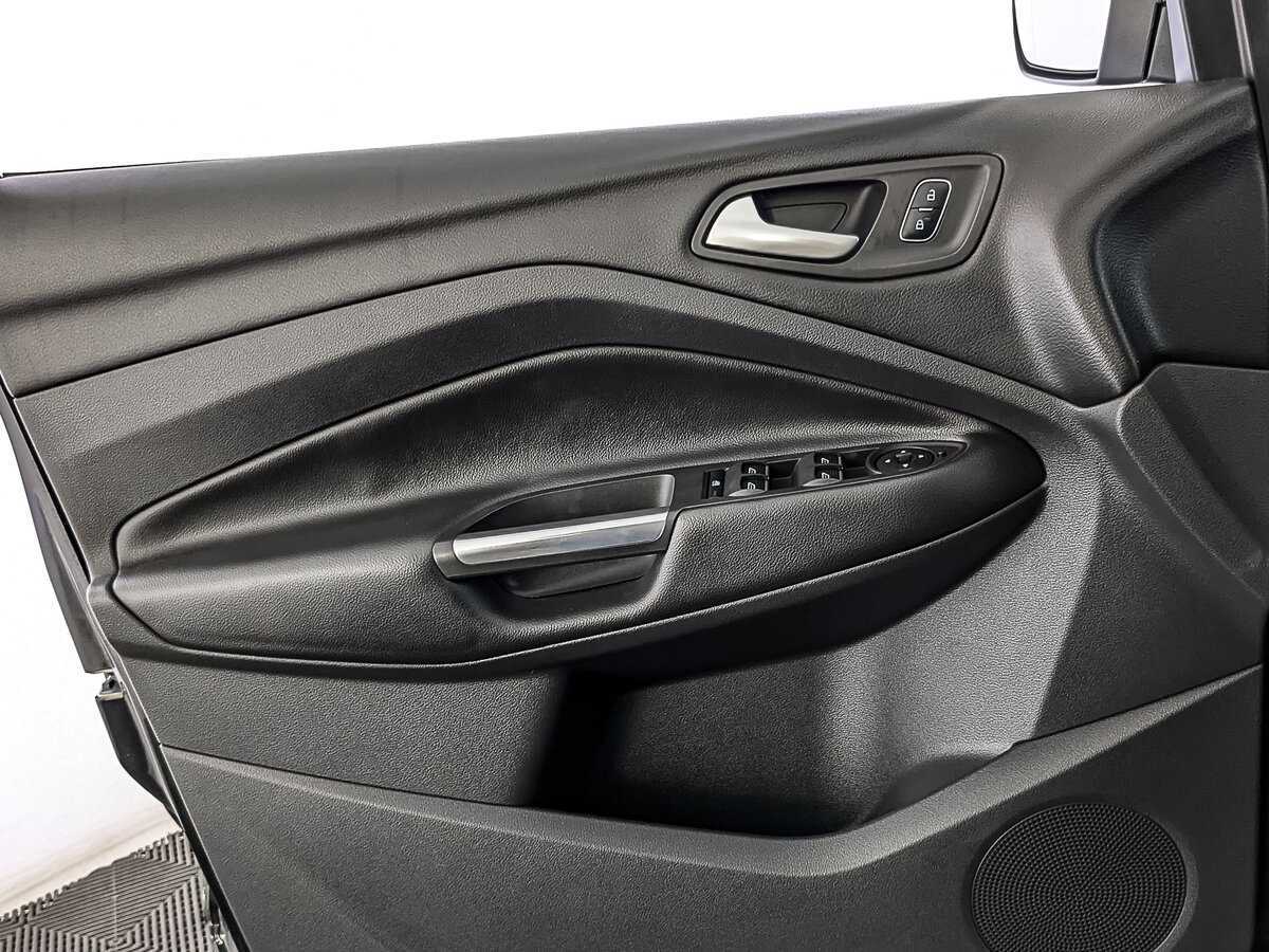 Ford Kuga б/у, 2016, Автоматическая. Фото: #18