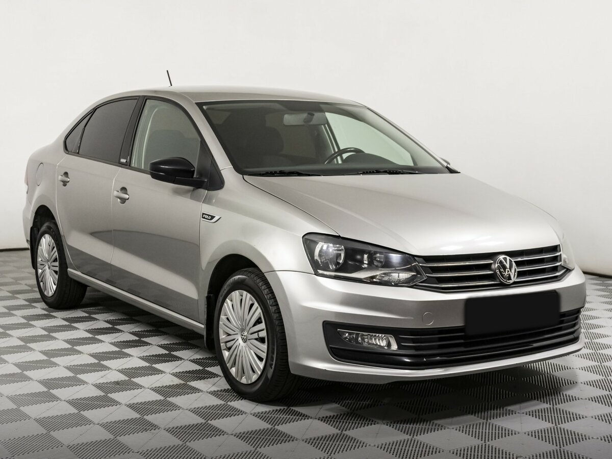 Volkswagen Polo б/у, 2018, Автоматическая. Фото: #2