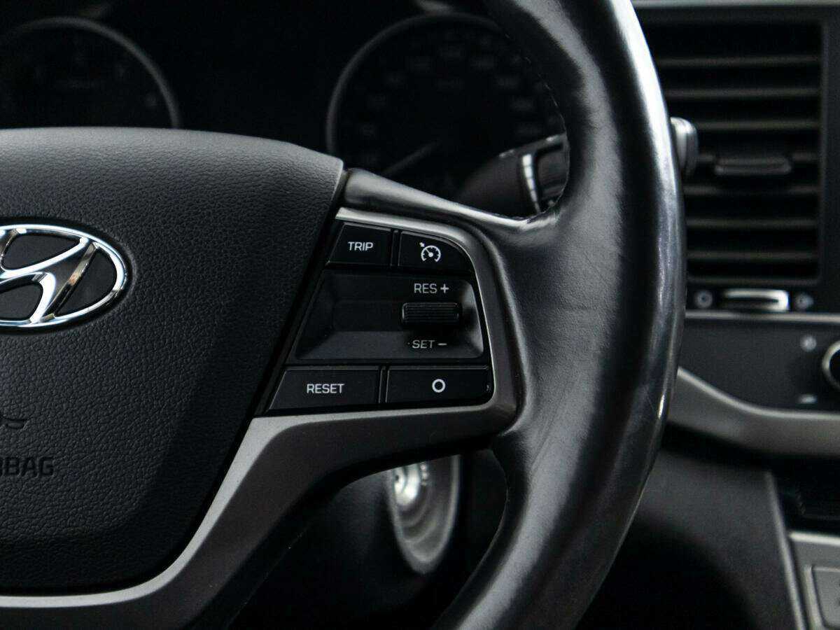 Hyundai Elantra б/у, 2018, Автоматическая. Фото: #17