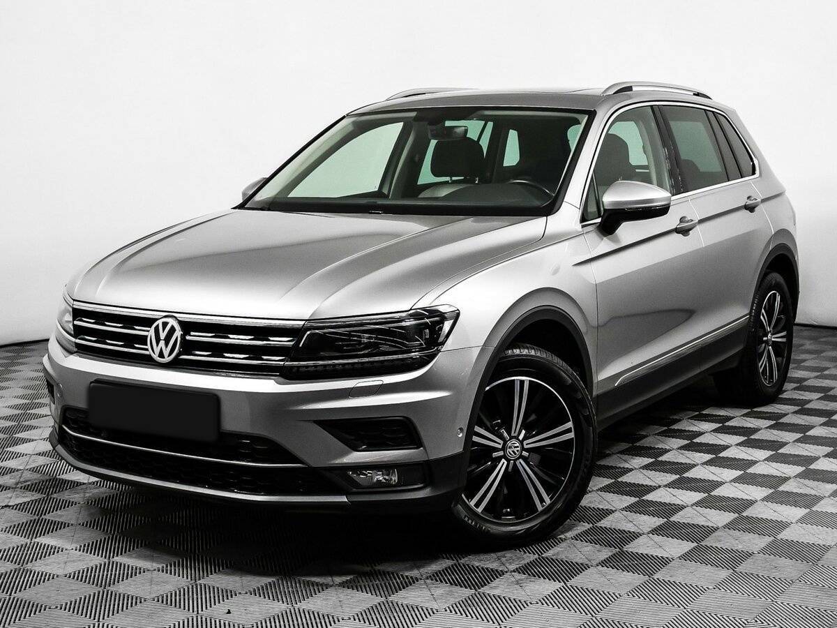 Volkswagen Tiguan б/у, 2017, Роботизированная. Посмотреть фото
