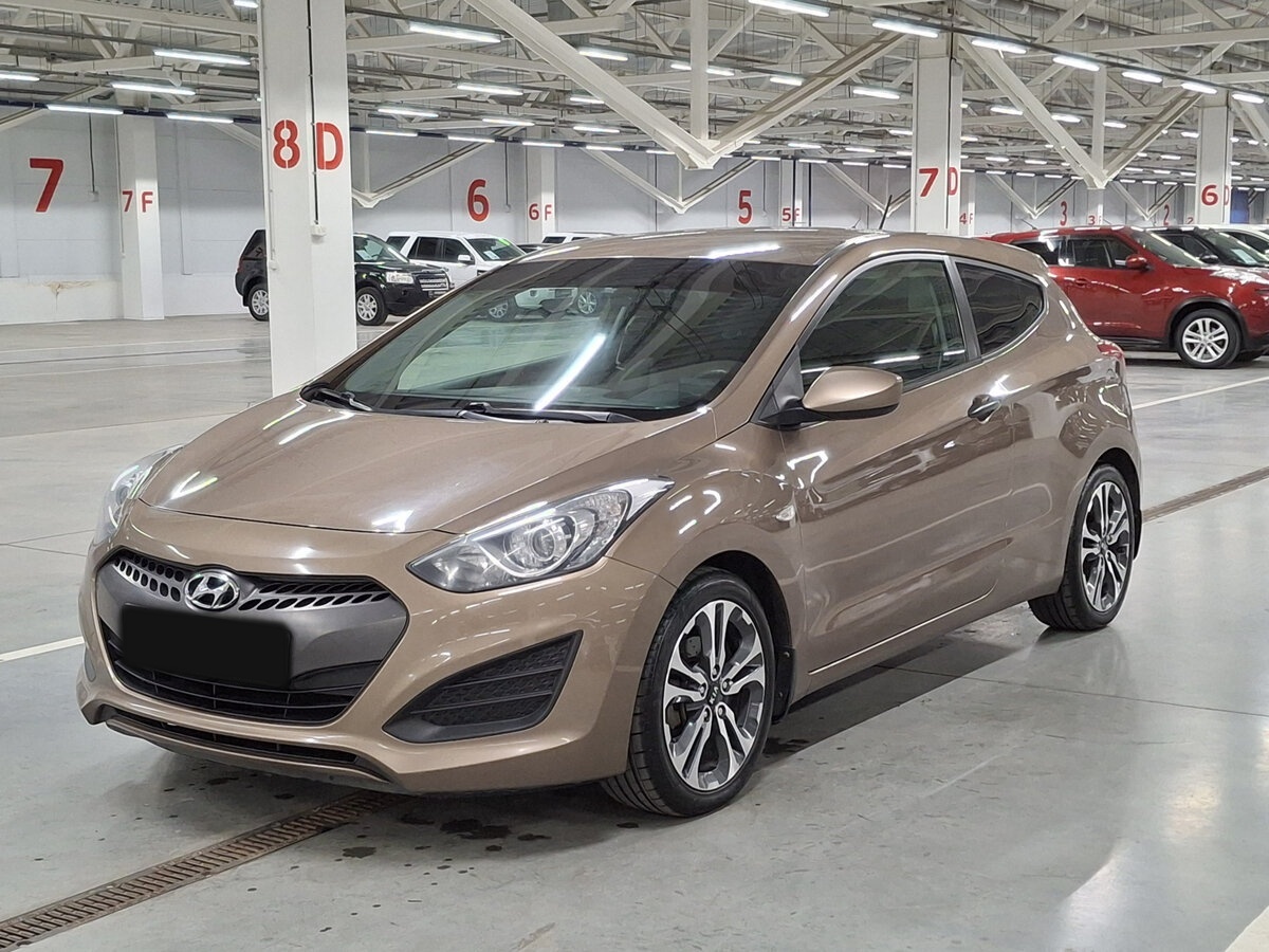 Hyundai i30 б/у, 2013, Механическая. Посмотреть фото