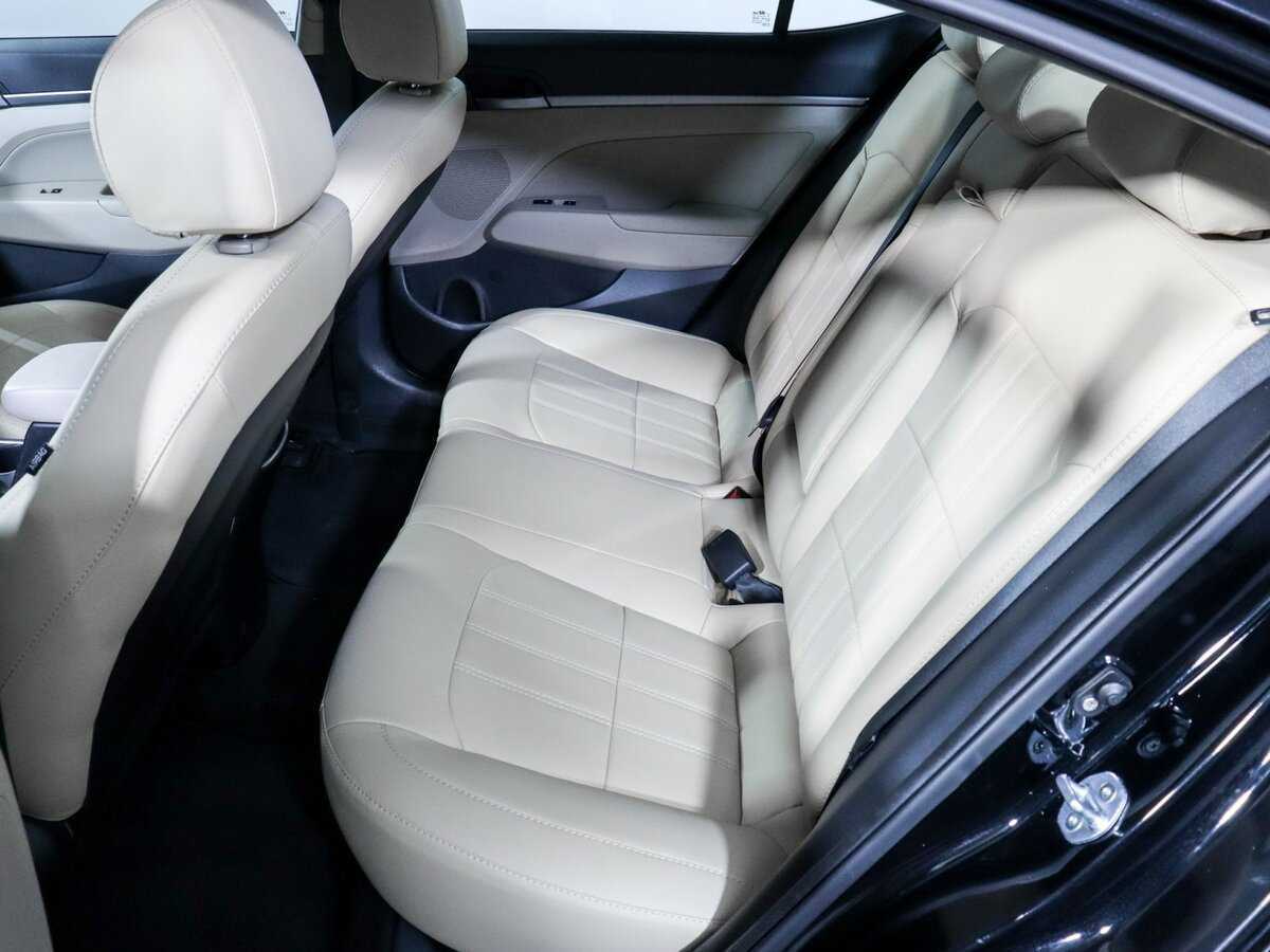 Hyundai Elantra б/у, 2018, Автоматическая. Фото: #6