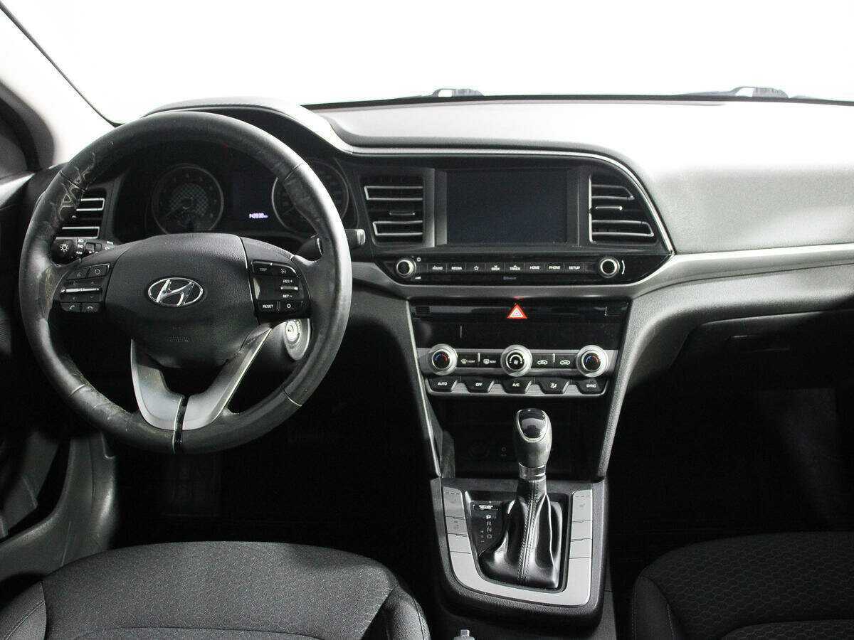 Hyundai Elantra б/у, 2020, Автоматическая. Фото: #8