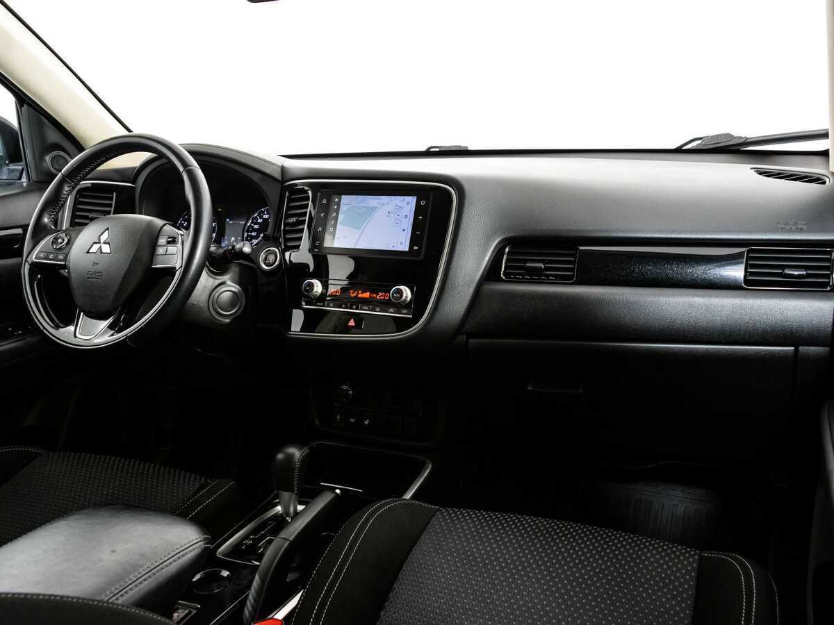 Mitsubishi Outlander б/у, 2020, Вариатор. Фото: #6