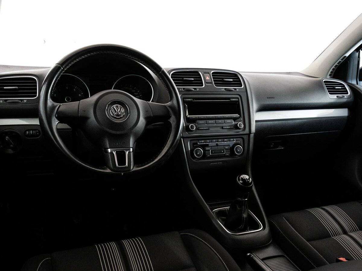 Volkswagen Golf б/у, 2012, Механическая. Фото: #10