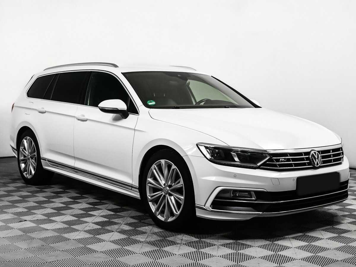 Volkswagen Passat б/у, 2019, Роботизированная. Фото: #2