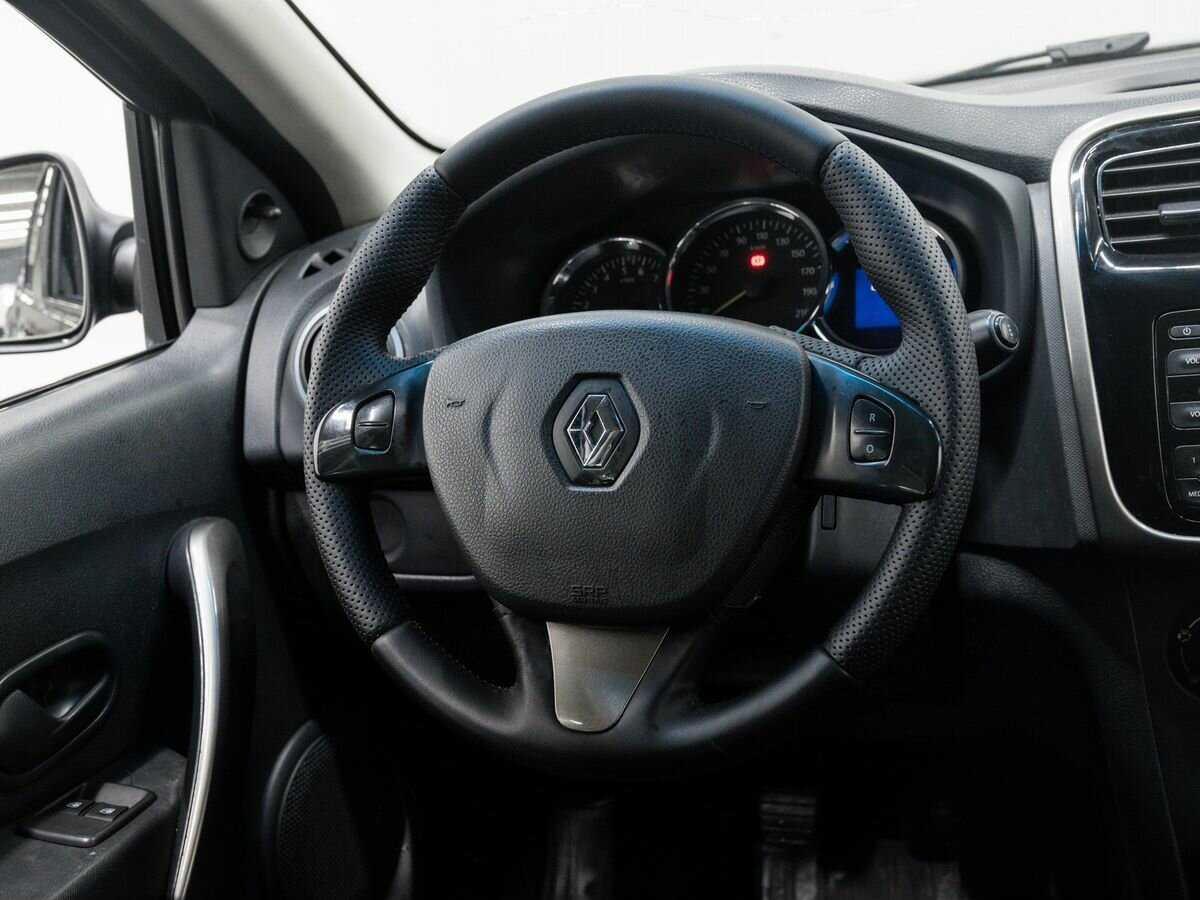 Renault Sandero б/у, 2016, Механическая. Фото: #9
