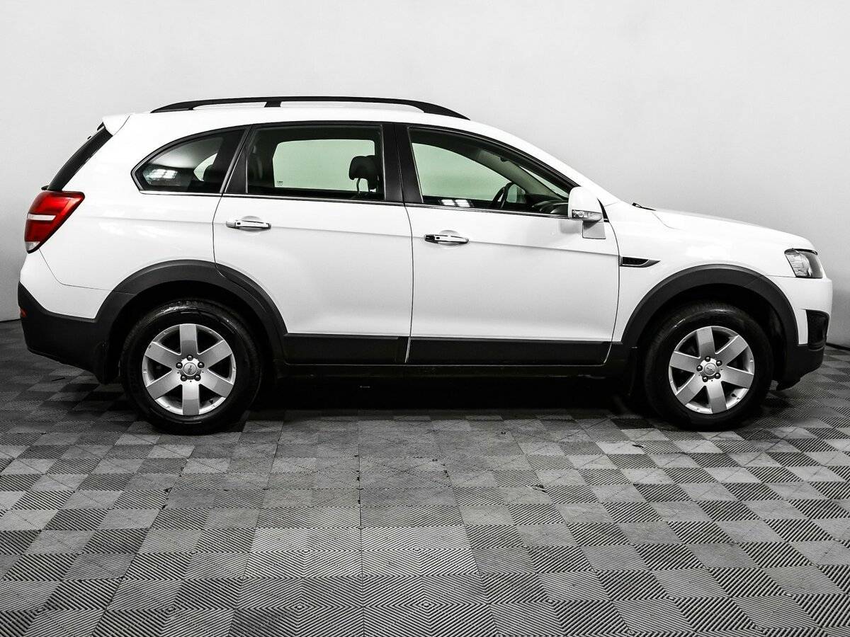 Chevrolet Captiva б/у, 2014, Автоматическая. Фото: #3