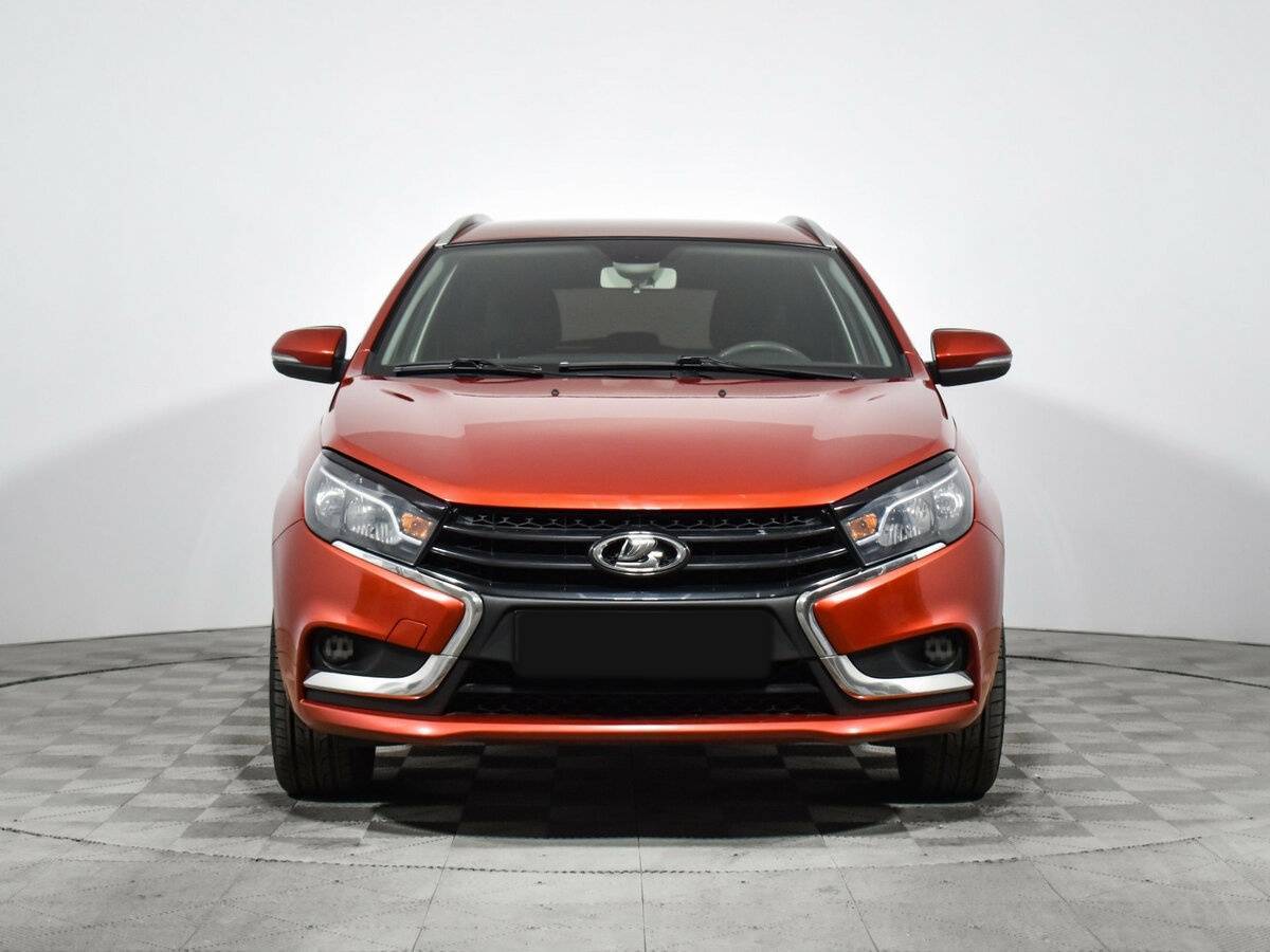 Lada (ВАЗ) Vesta б/у, 2018, Механическая. Фото: #1