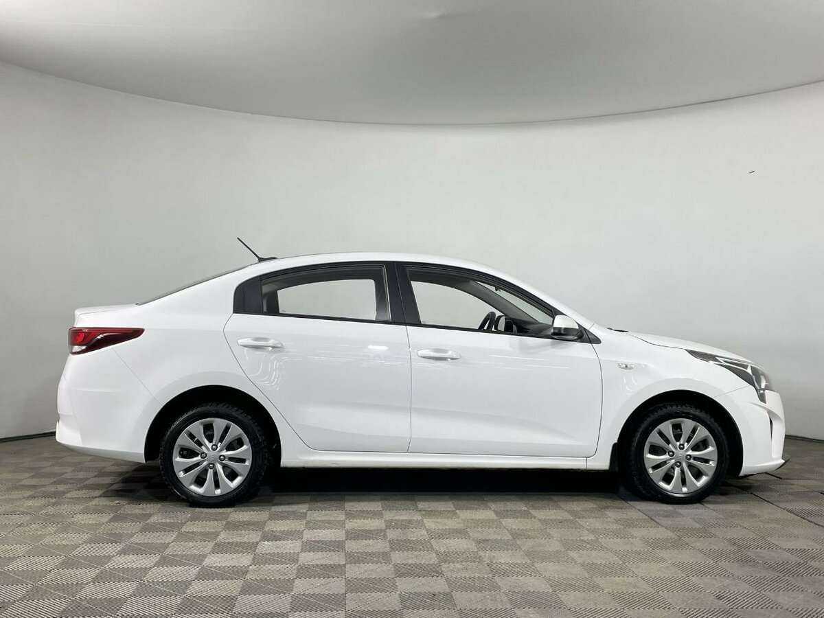 Kia Rio б/у, 2021, Автоматическая. Фото: #3