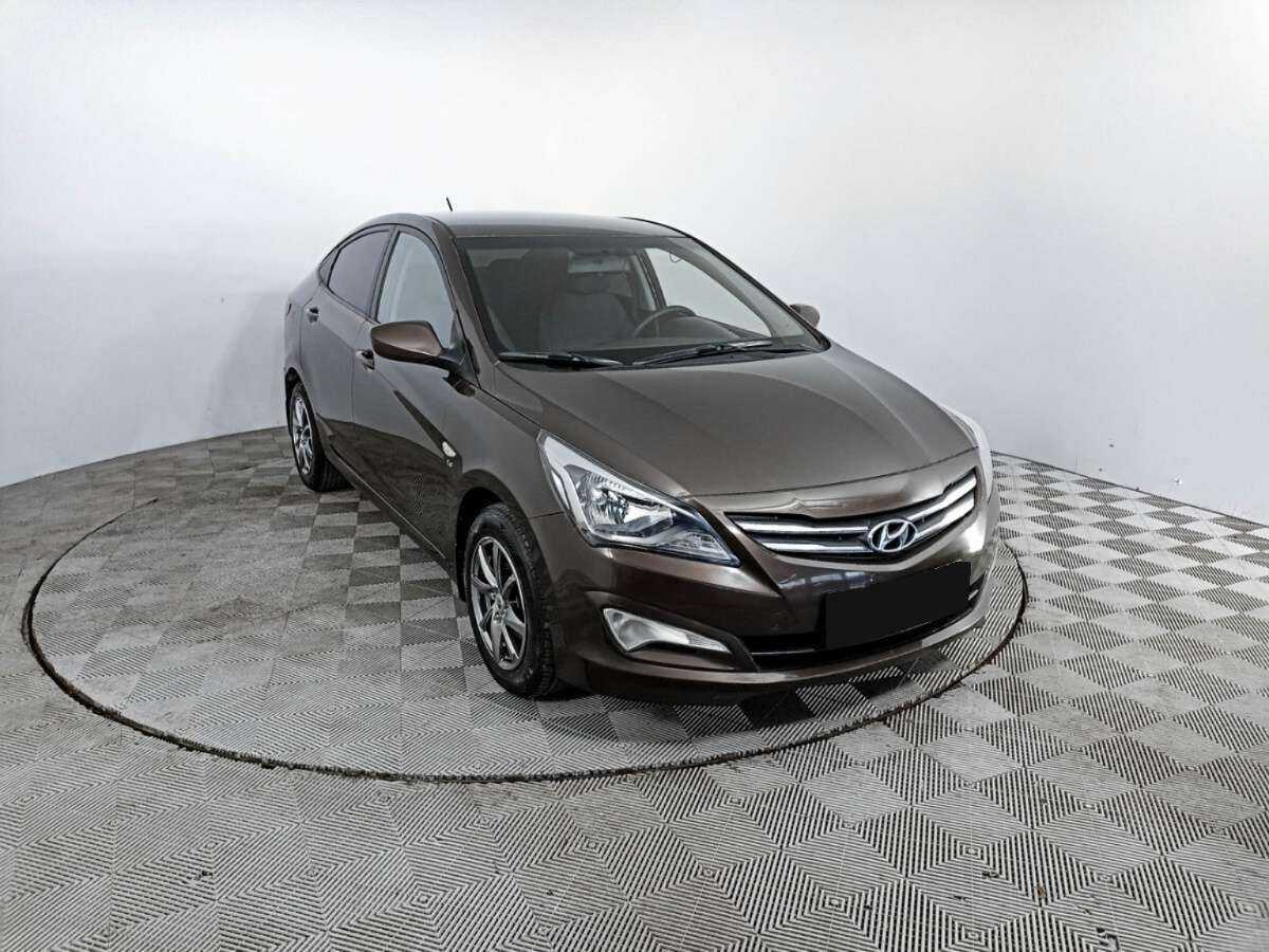 Hyundai Solaris б/у, 2015, Автоматическая. Фото: #2