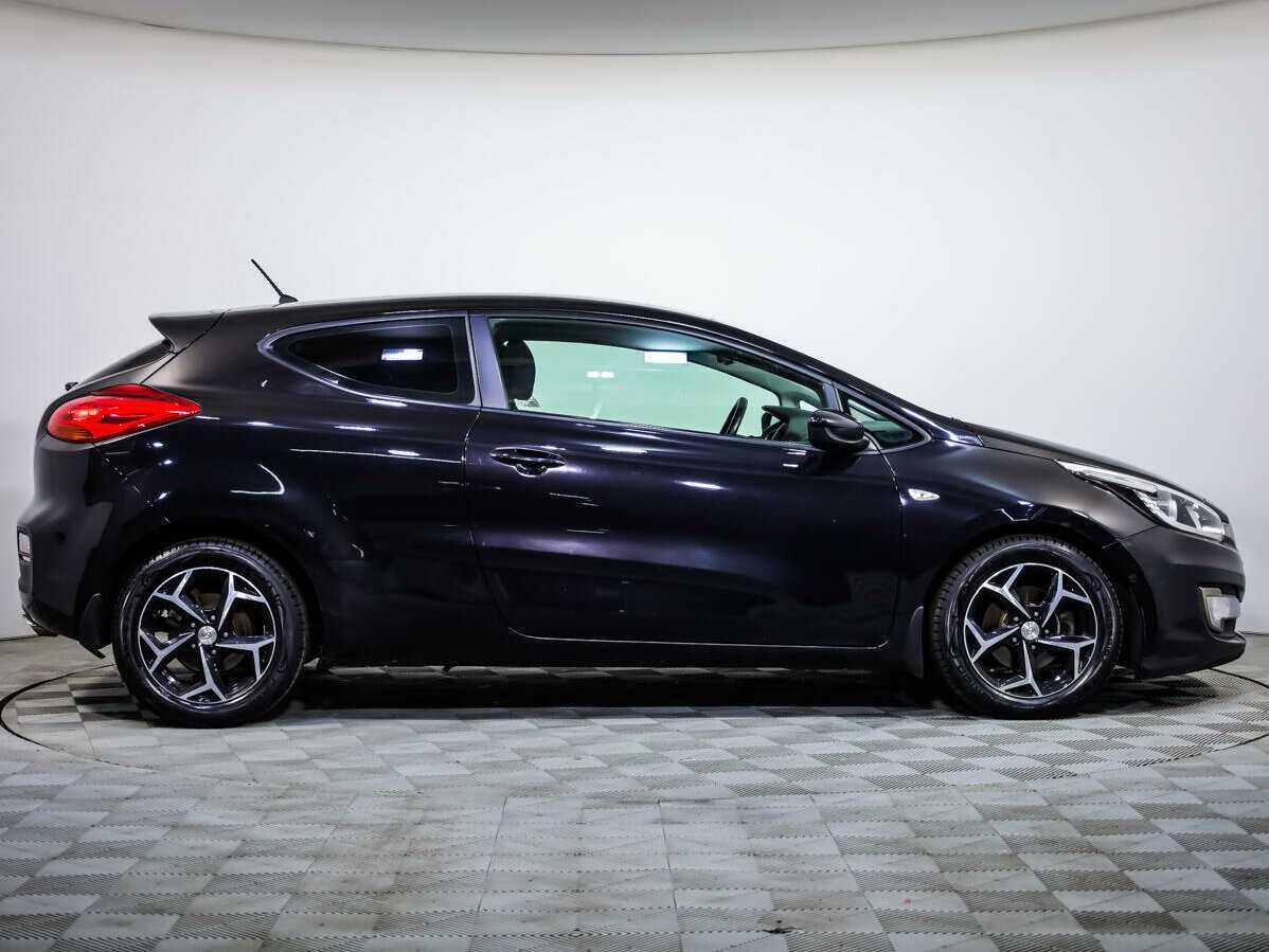 Kia Ceed б/у, 2013, Автоматическая. Фото: #2