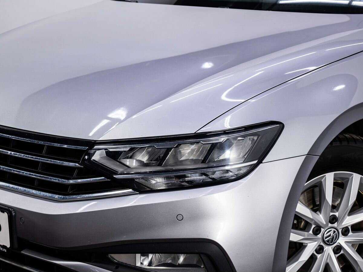 Volkswagen Passat б/у, 2020, Роботизированная. Фото: #7