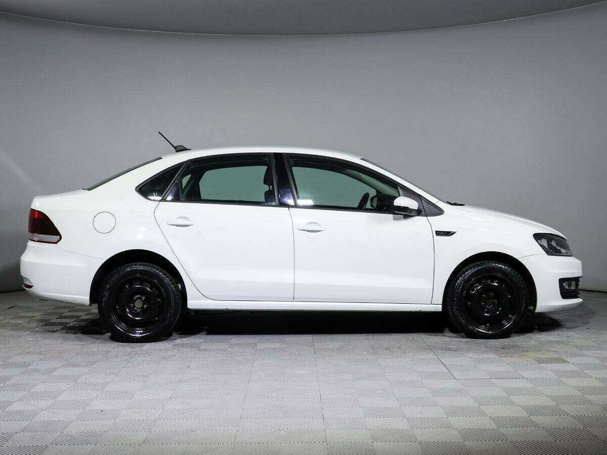 Volkswagen Polo б/у, 2019, Автоматическая. Фото: #3