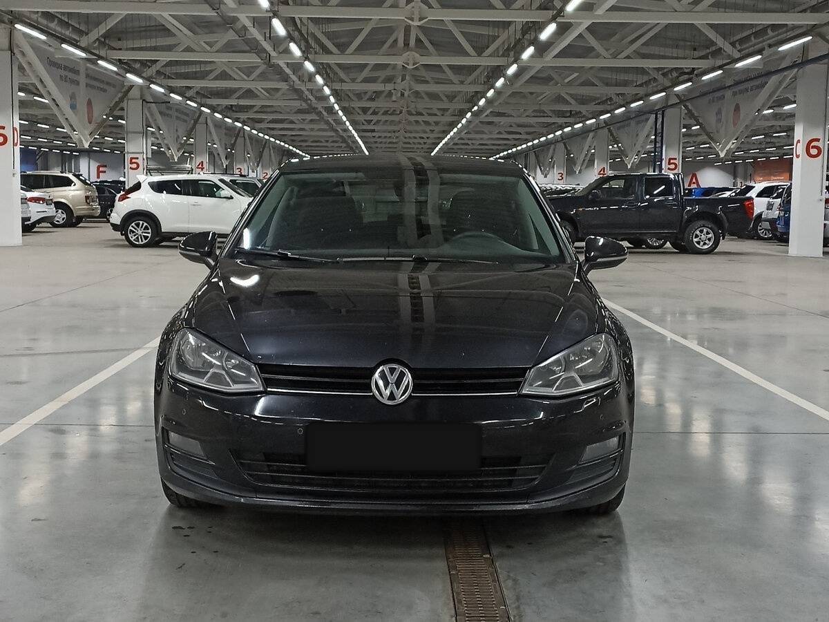 Volkswagen Golf б/у, 2013, Механическая. Фото: #1