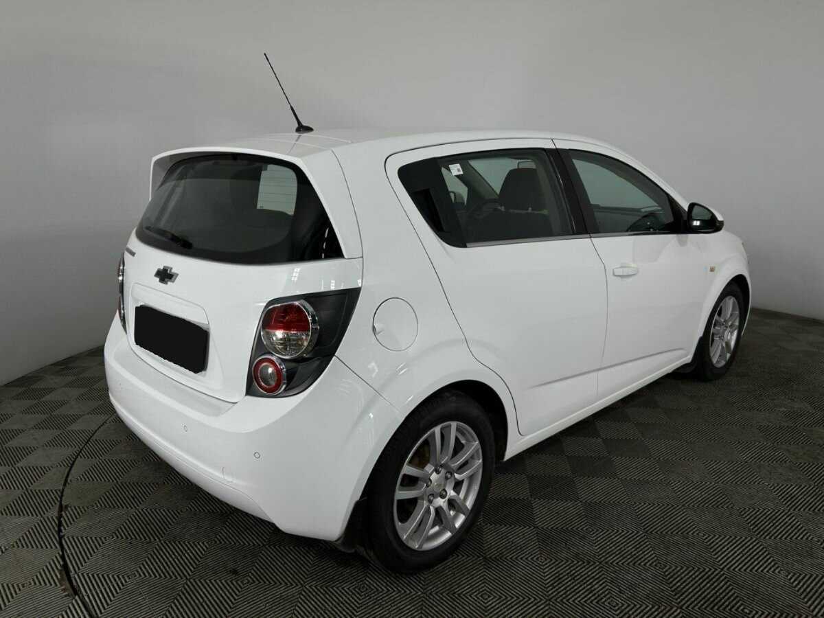 Chevrolet Aveo б/у, 2014, Автоматическая. Фото: #4