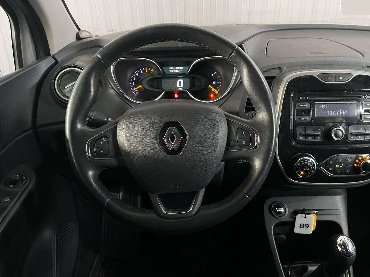 Renault Kaptur б/у, 2016, Механическая. Фото: #9