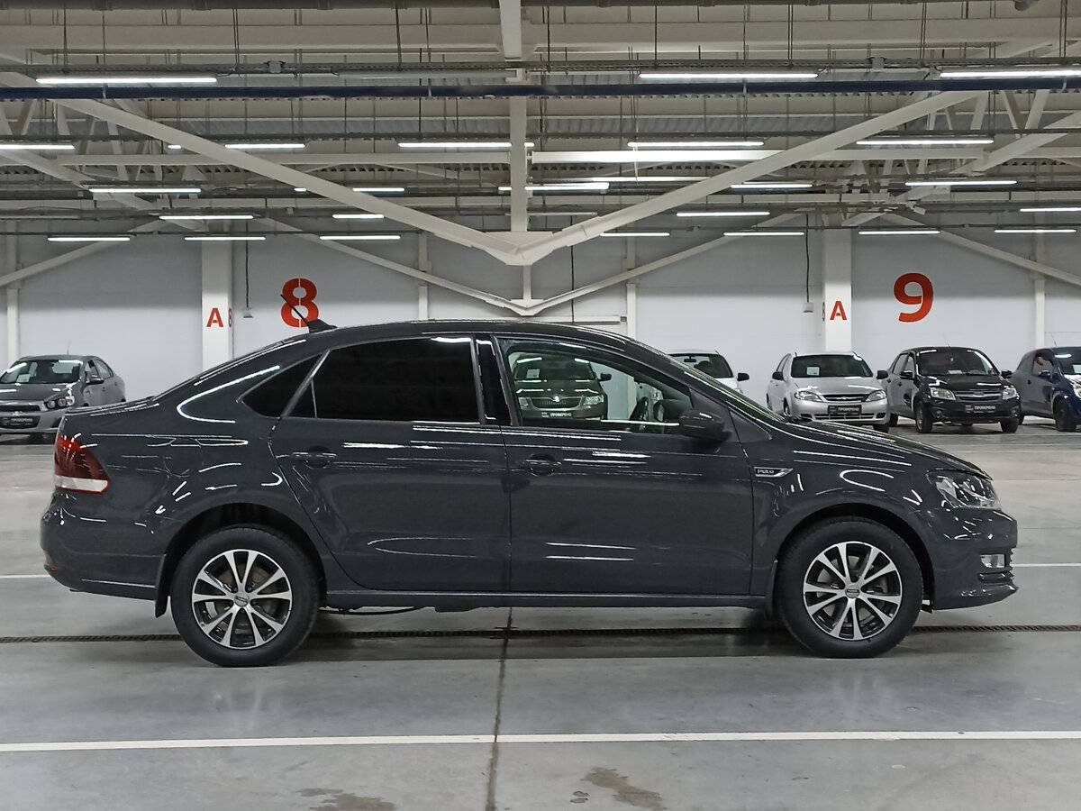 Volkswagen Polo б/у, 2018, Механическая. Фото: #3