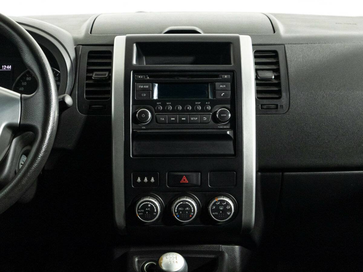 Nissan X-Trail б/у, 2014, Механическая. Фото: #13