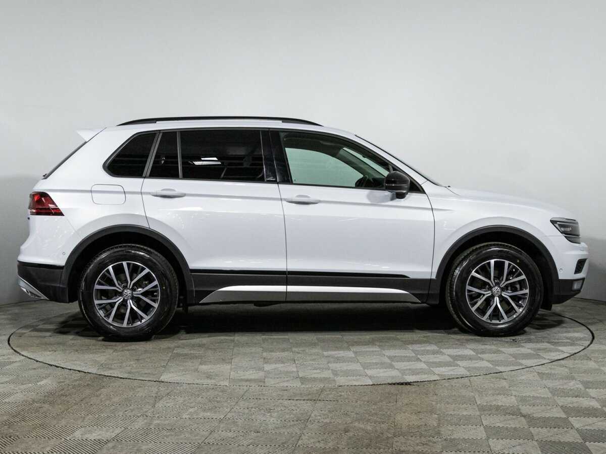 Volkswagen Tiguan б/у, 2020, Роботизированная. Фото: #3