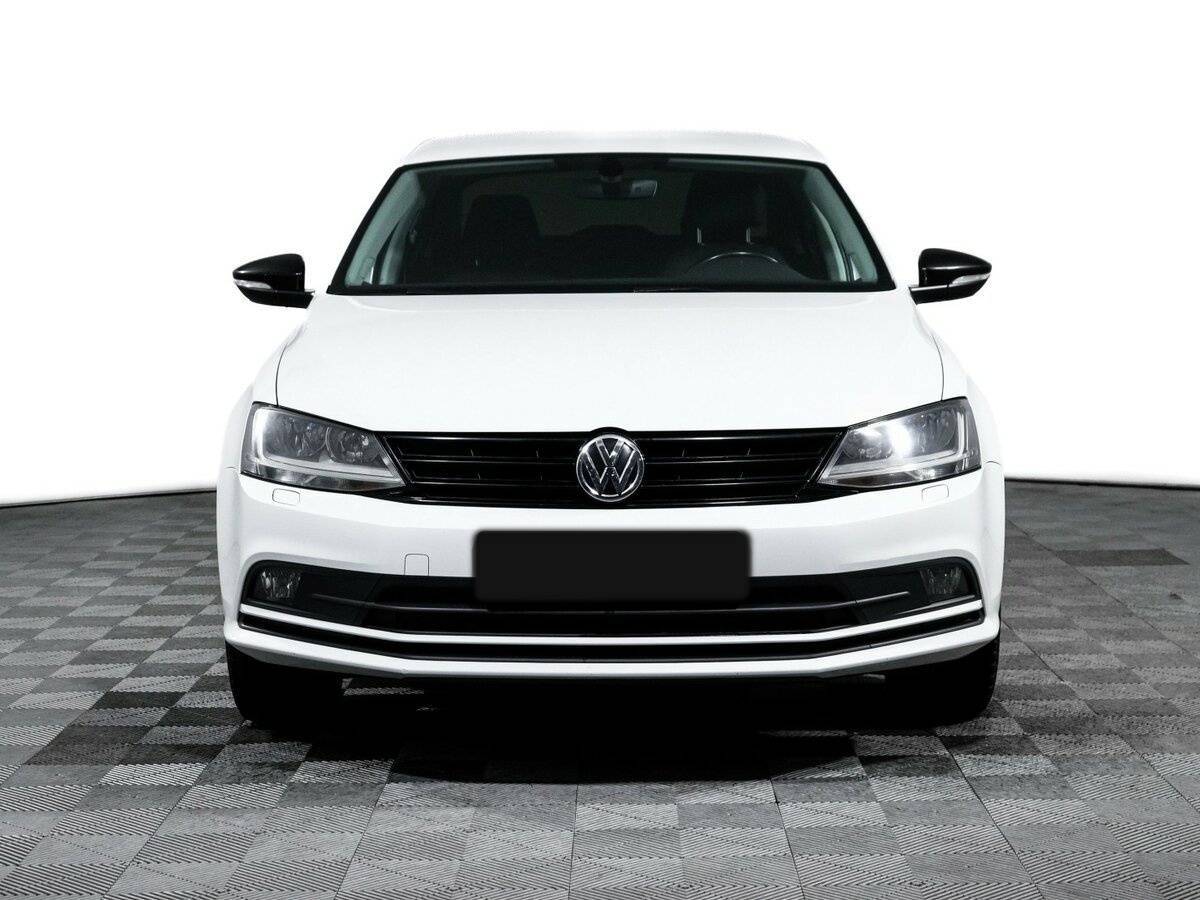 Volkswagen Jetta б/у, 2017, Роботизированная. Фото: #1