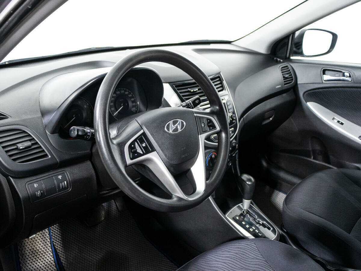 Hyundai Solaris б/у, 2014, Автоматическая. Фото: #10