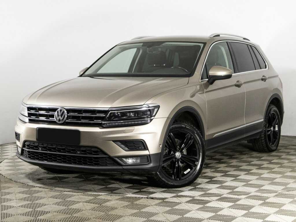 Volkswagen Tiguan б/у, 2018, Роботизированная. Посмотреть фото