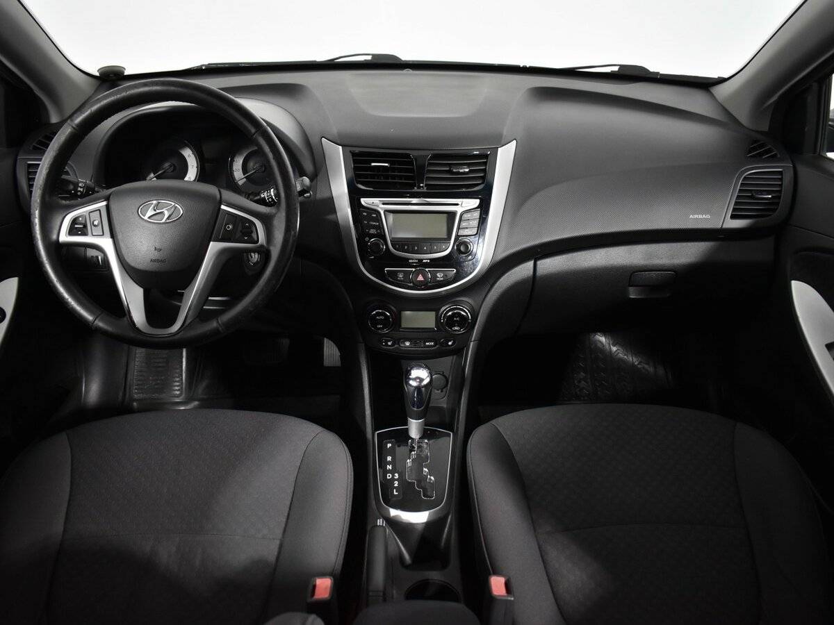 Hyundai Solaris б/у, 2012, Автоматическая. Фото: #9