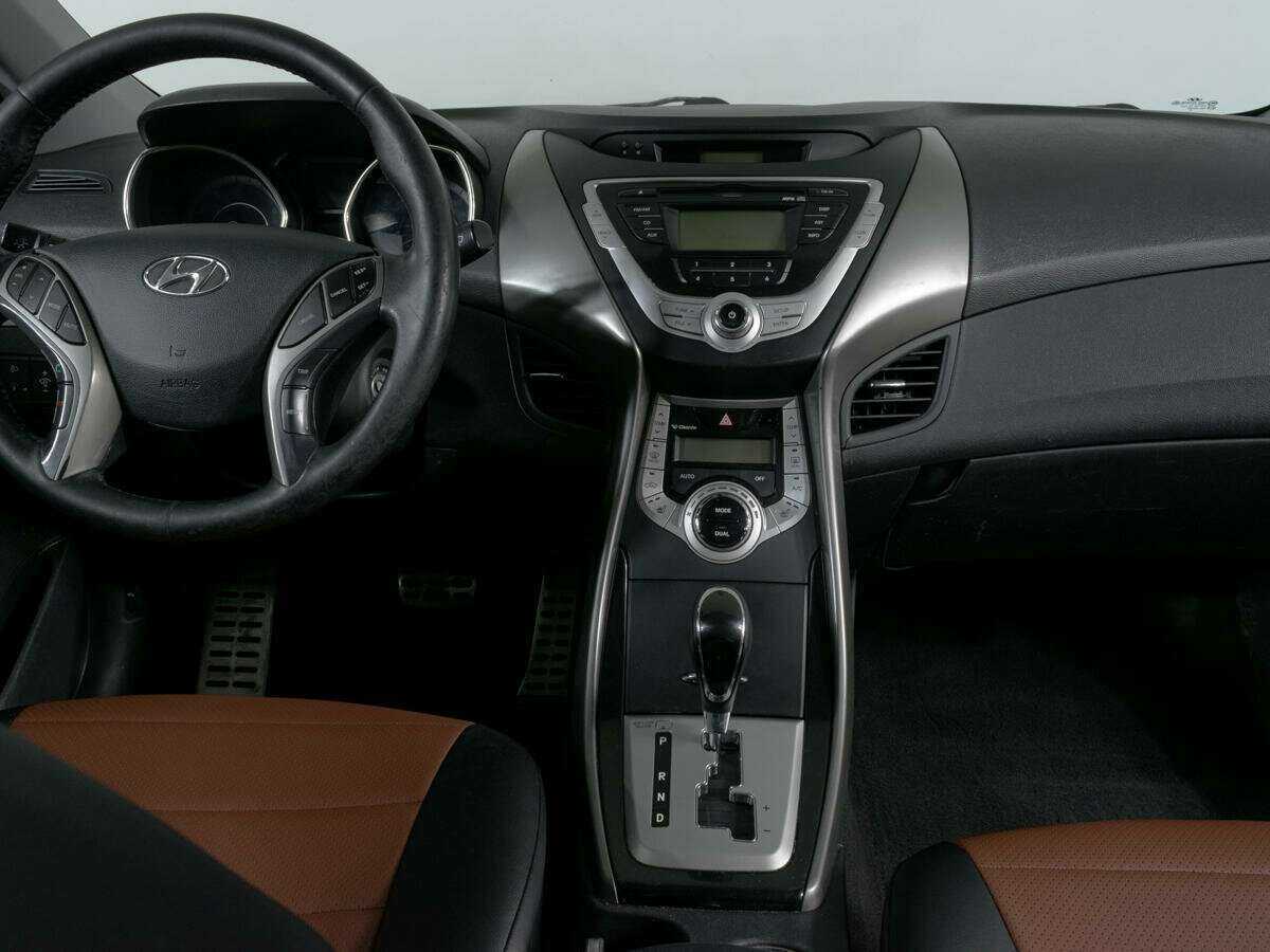 Hyundai Elantra б/у, 2012, Автоматическая. Фото: #9