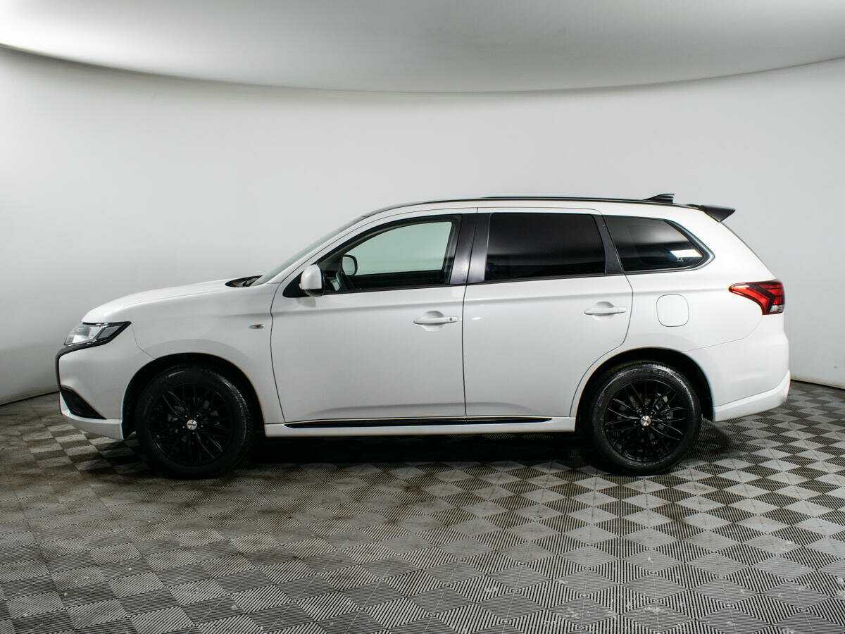 Mitsubishi Outlander б/у, 2022, Вариатор. Фото: #6
