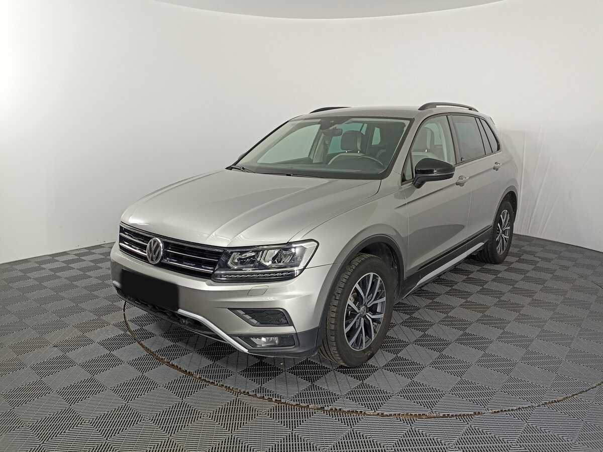 Volkswagen Tiguan б/у, 2019, Роботизированная. Посмотреть фото