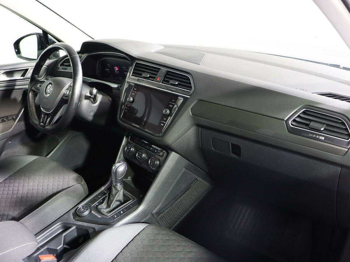 Volkswagen Tiguan б/у, 2018, Роботизированная. Фото: #6