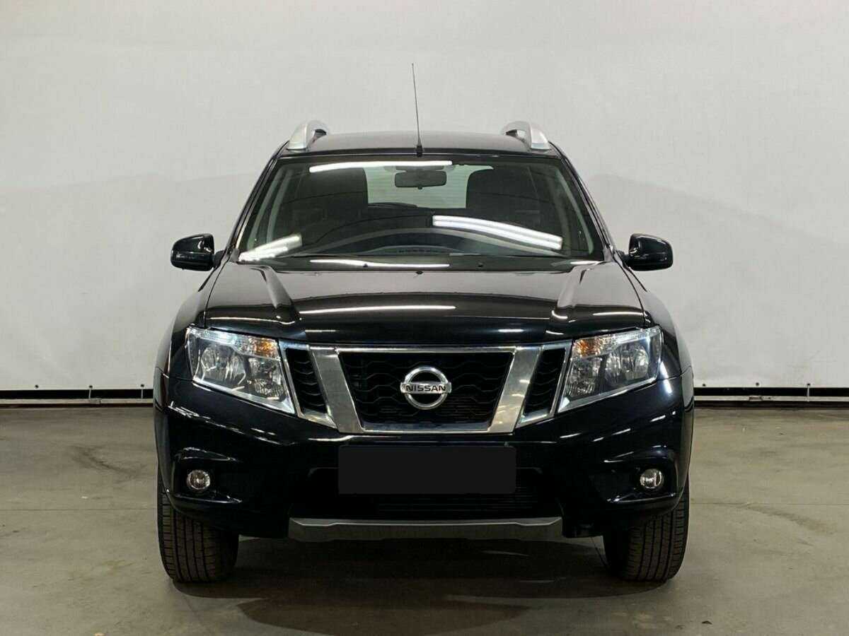 Nissan Terrano б/у, 2019, Механическая. Фото: #1