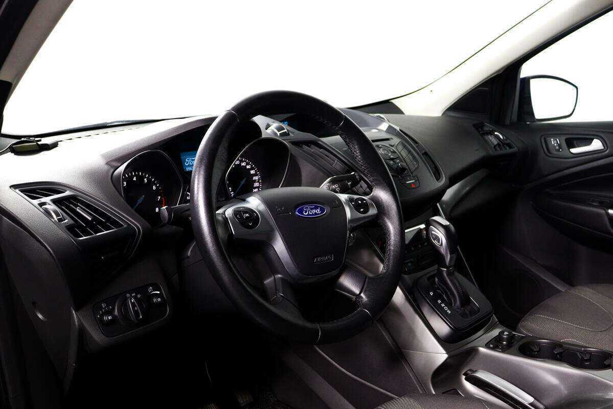 Ford Kuga б/у, 2015, Автоматическая. Фото: #12