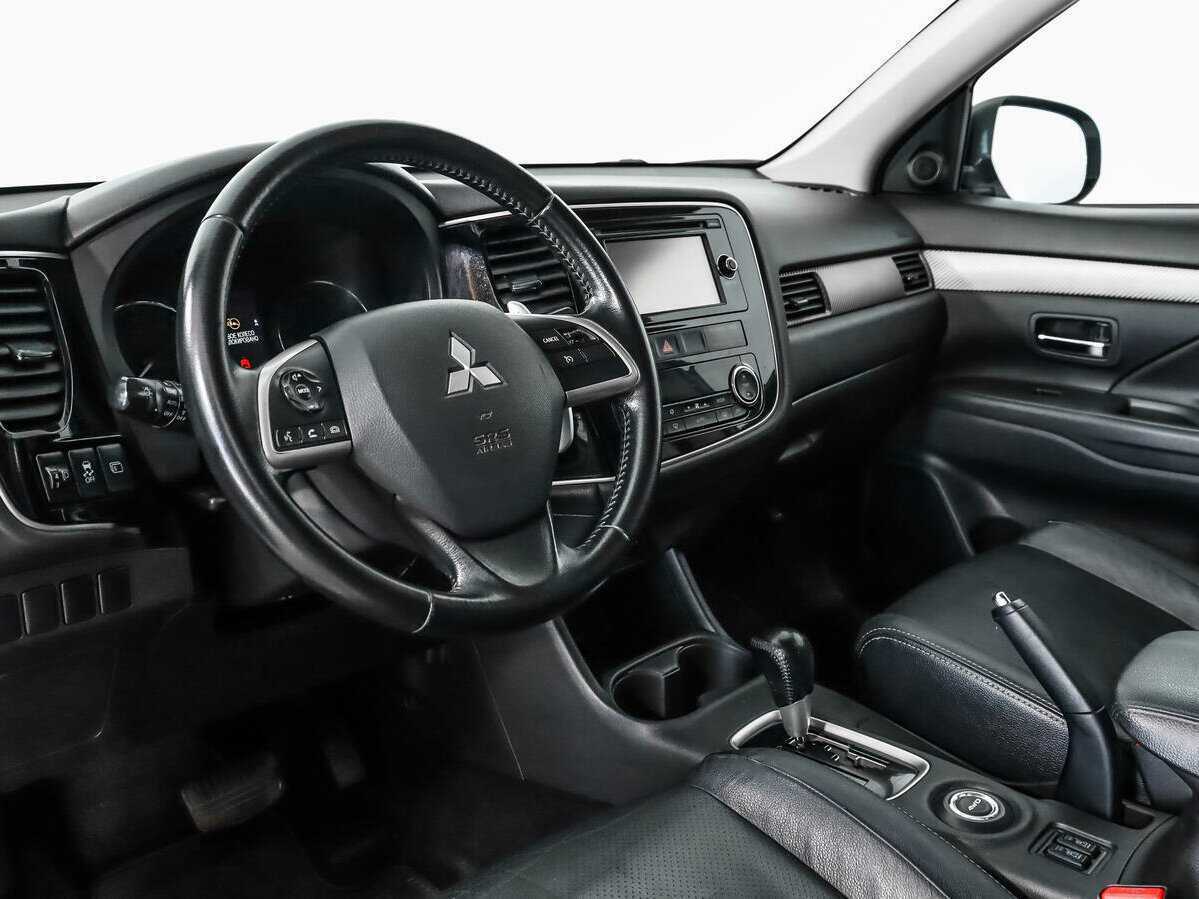 Mitsubishi Outlander б/у, 2014, Вариатор. Фото: #8
